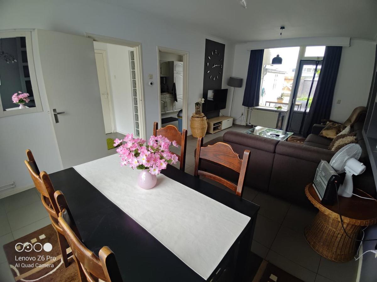 Cozy House In Weert Apartment Екстериор снимка