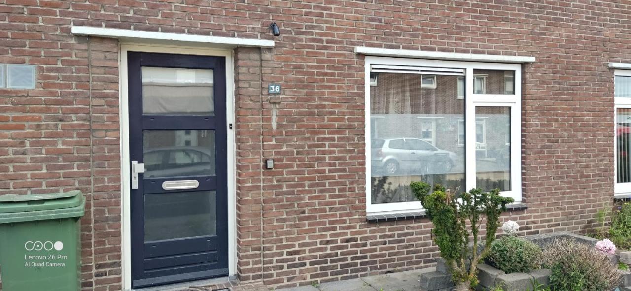 Cozy House In Weert Apartment Екстериор снимка