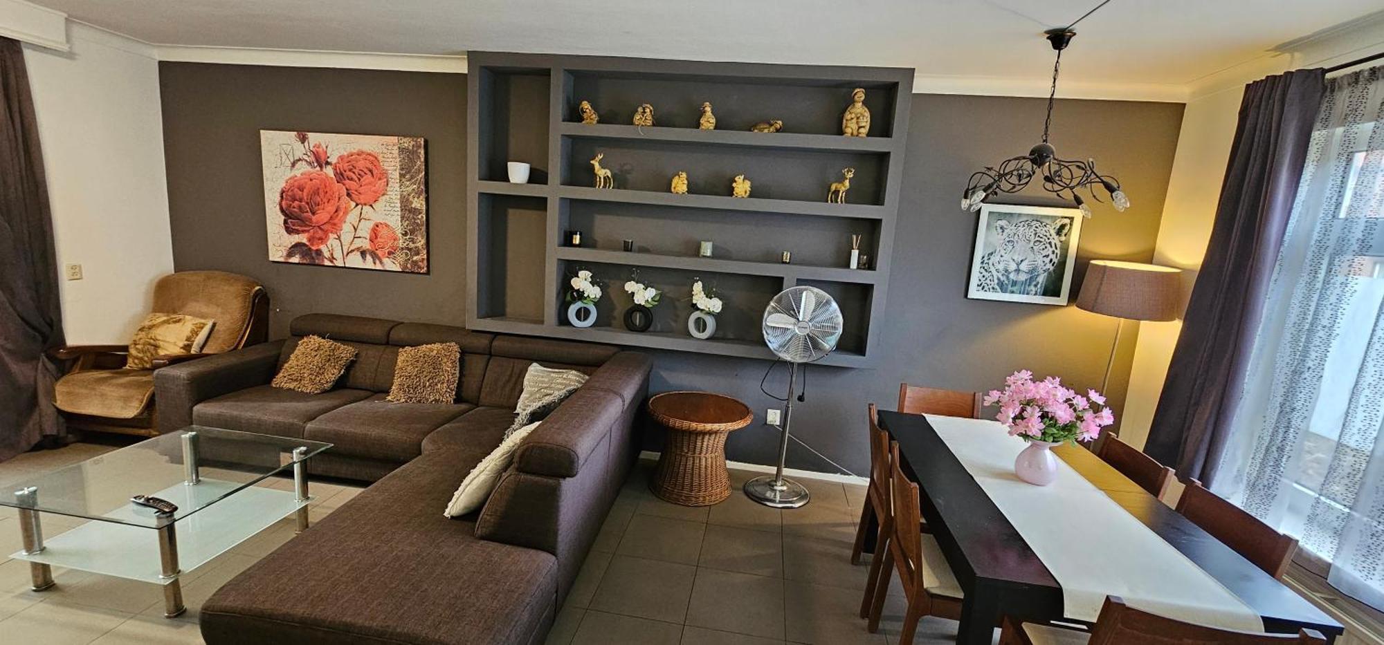 Cozy House In Weert Apartment Екстериор снимка